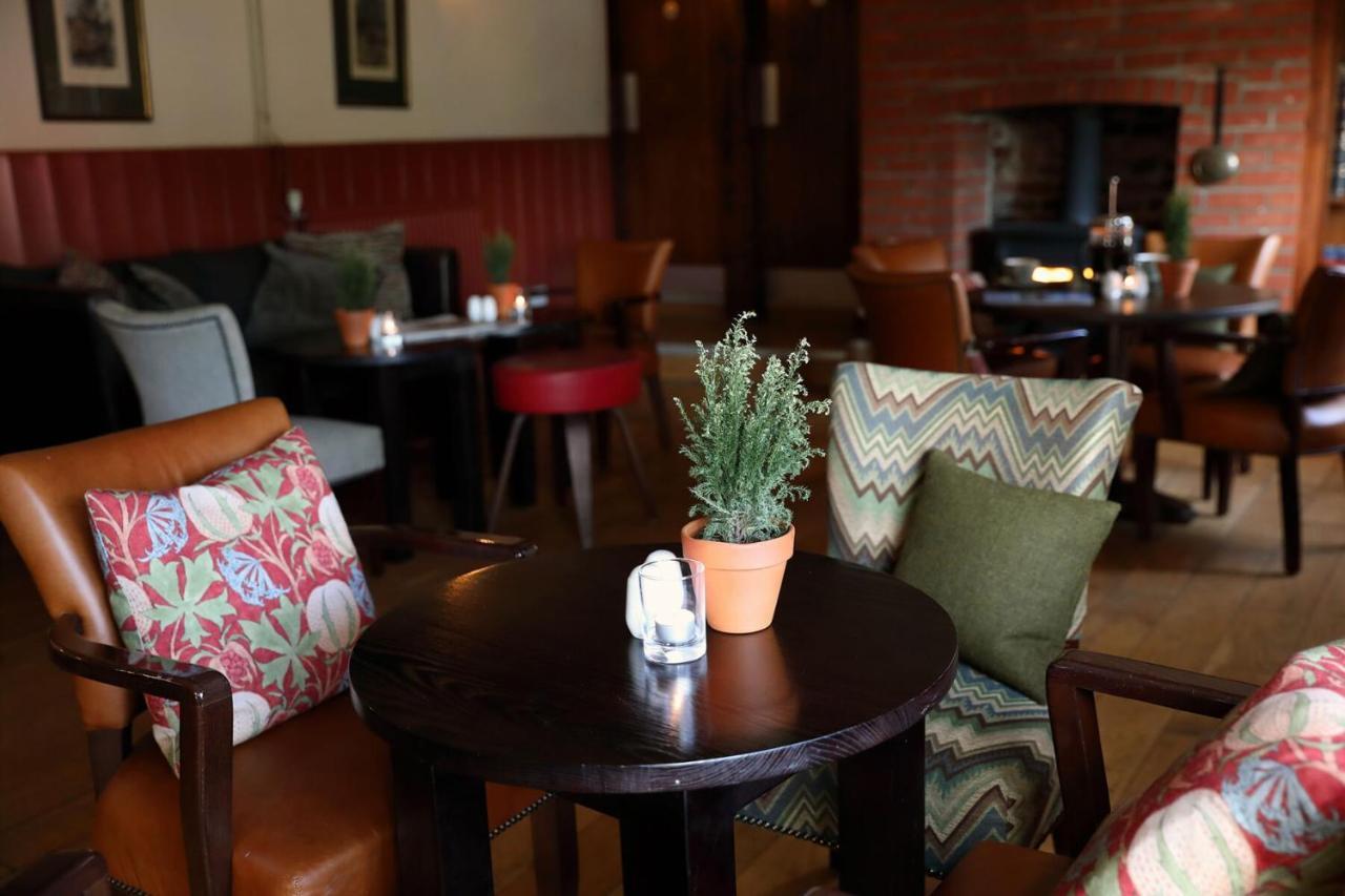The Rising Sun Hotel Coltishall ภายนอก รูปภาพ
